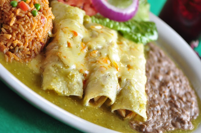 Enchiladas En Salsa Verde Palenque Grill